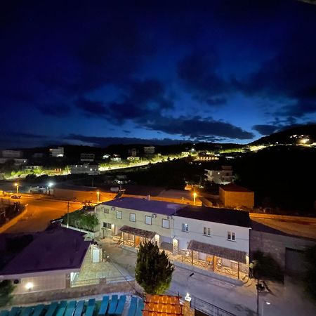 Jona Rooms Himare Exterior photo